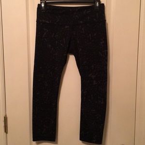 LuLuLemon Cropped Pants